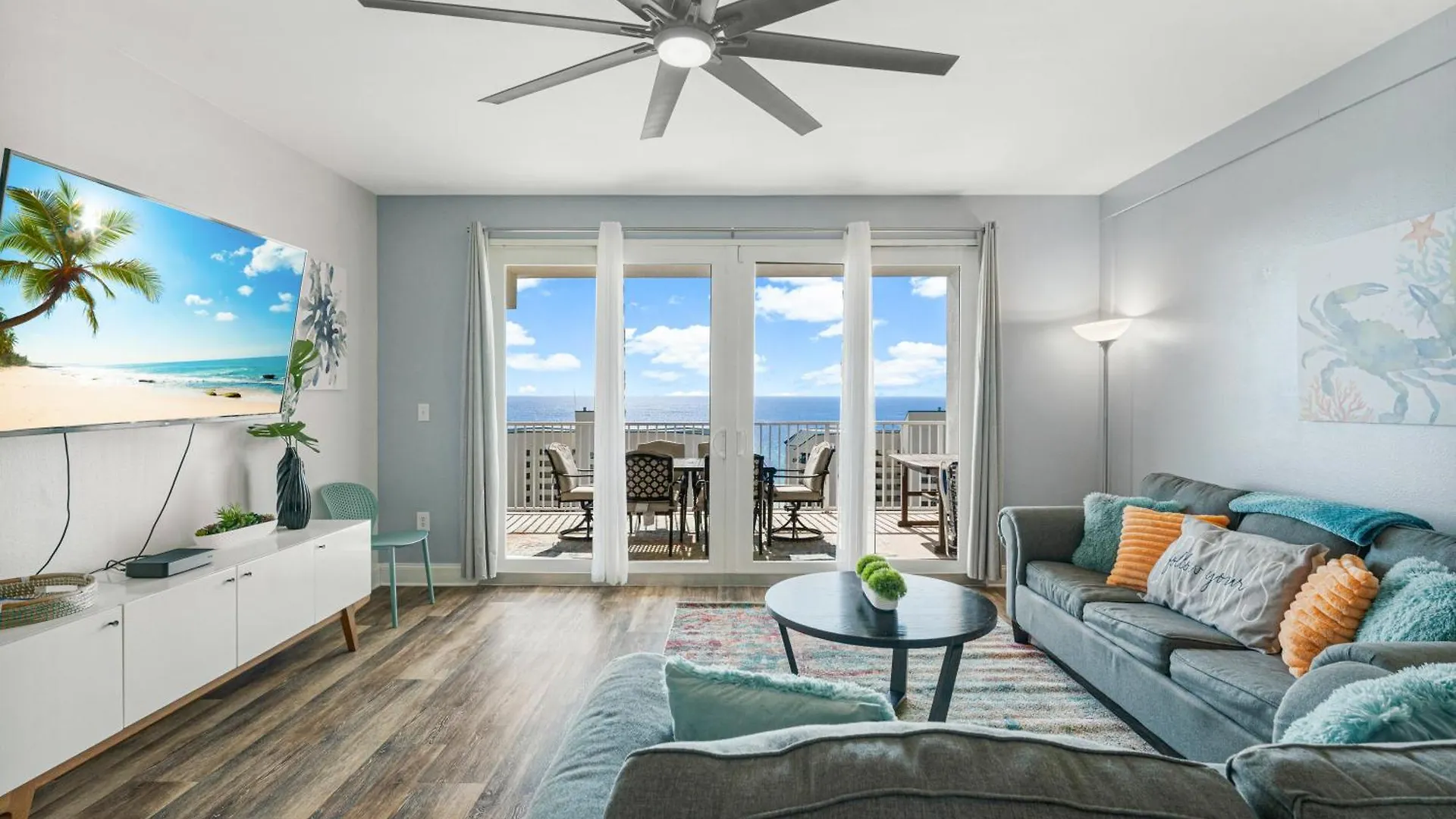 Luxurious 4 Bedroom Condo! Gulf Views! Sleeps 10 & Easy Beach Access! By Dolce Vita Getaways Pcb Panama City Beach Lägenhet