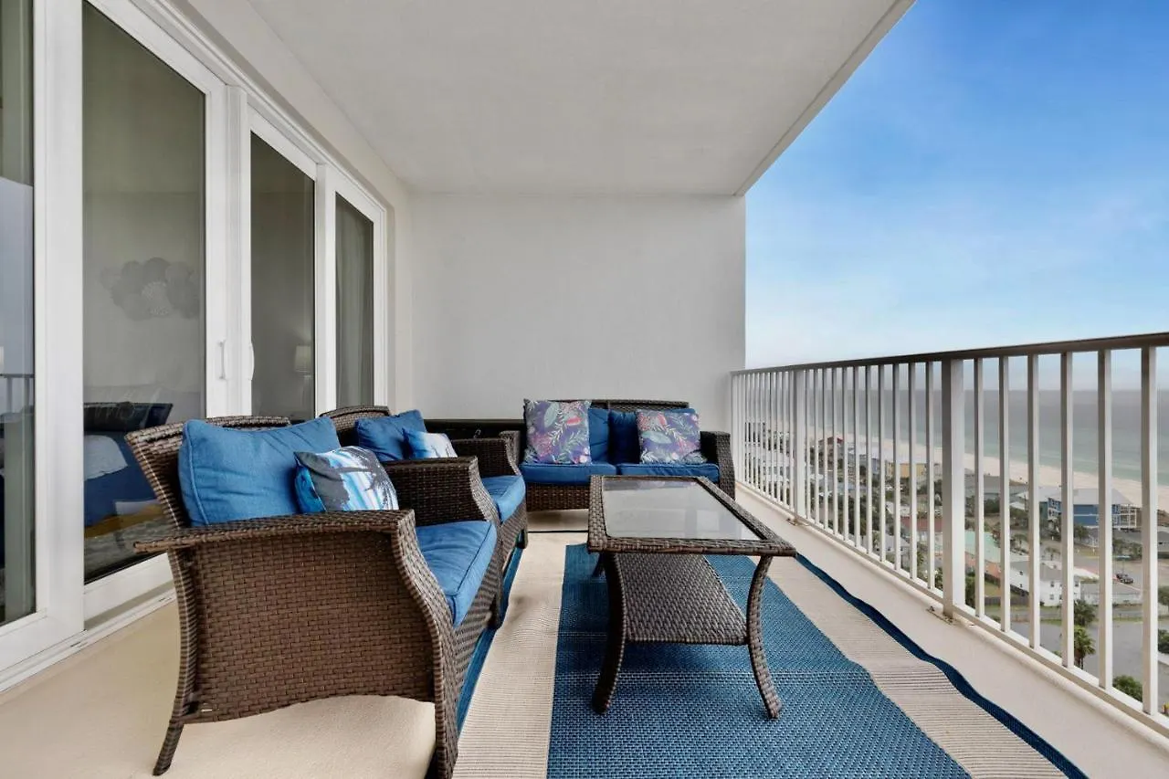Luxurious 4 Bedroom Condo! Gulf Views! Sleeps 10 & Easy Beach Access! By Dolce Vita Getaways Pcb 파나마 시티 0*,  미국